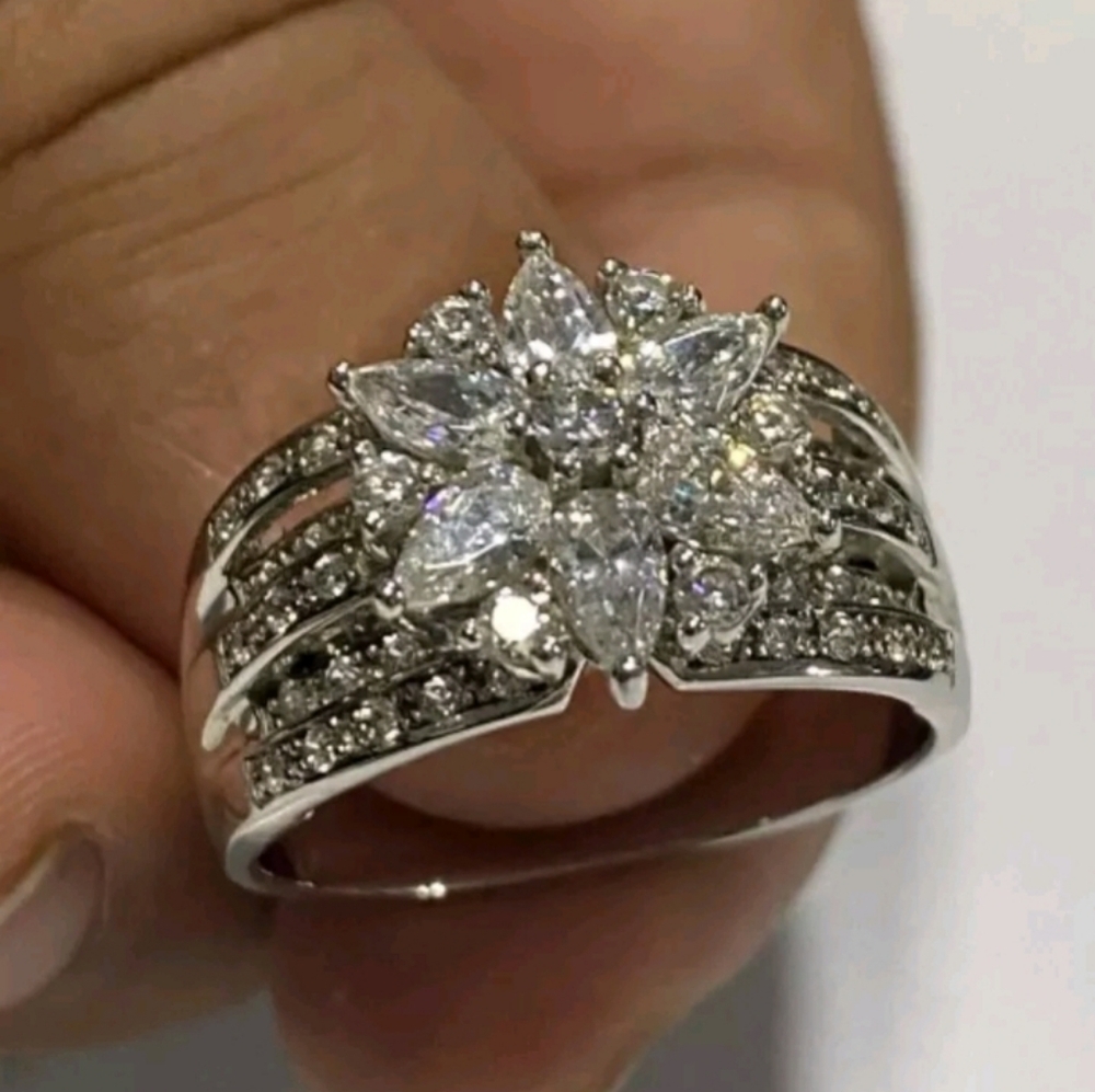 QVC S&W Diamonique 2.10CT Mixed Cut Flower Ring Platinum Clad Size 5